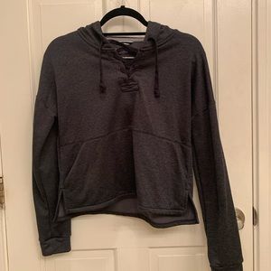 cropped hoodie